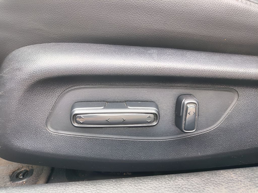 2023 Honda Civic Hatchback EX-L