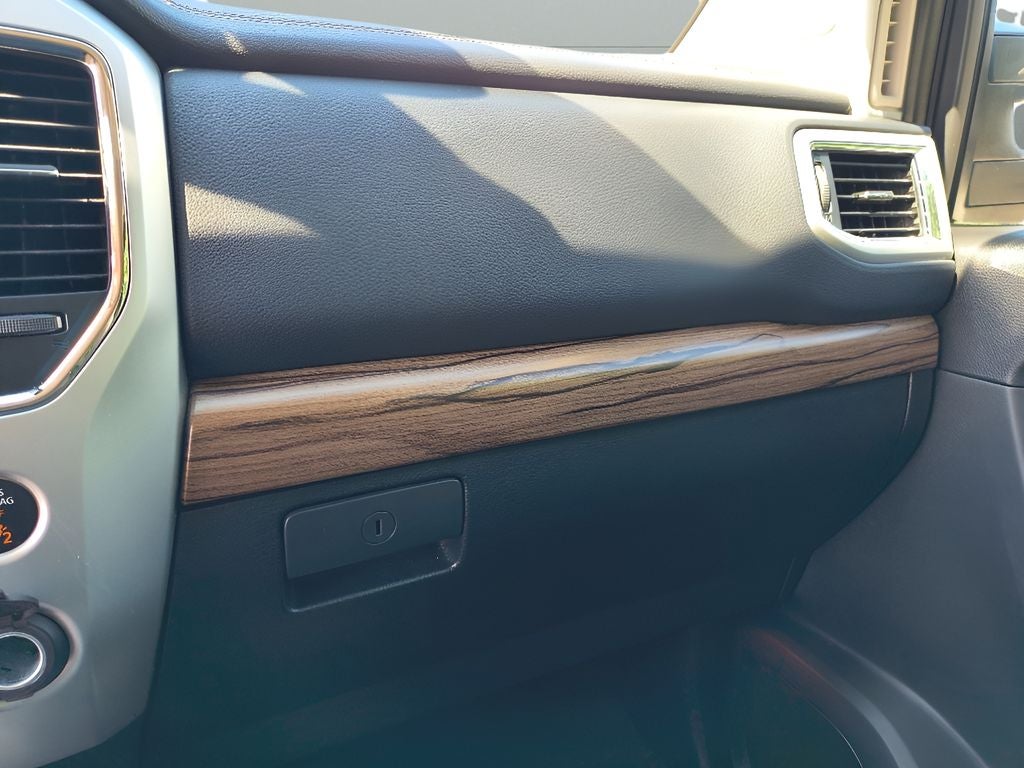 2018 Nissan Titan SL