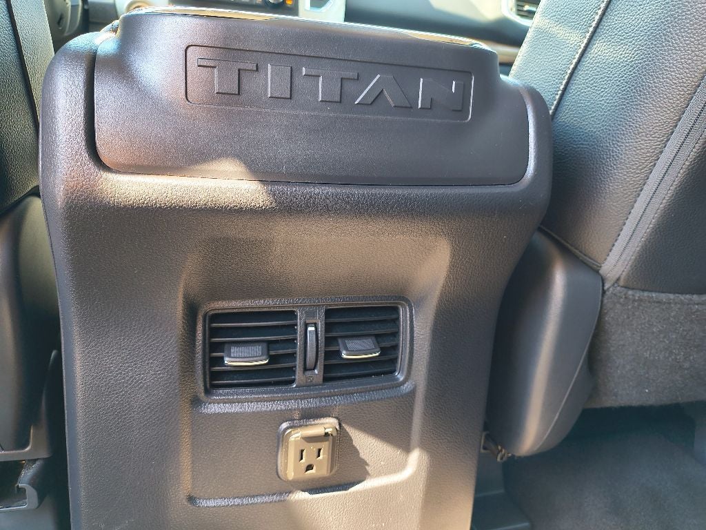 2018 Nissan Titan SL