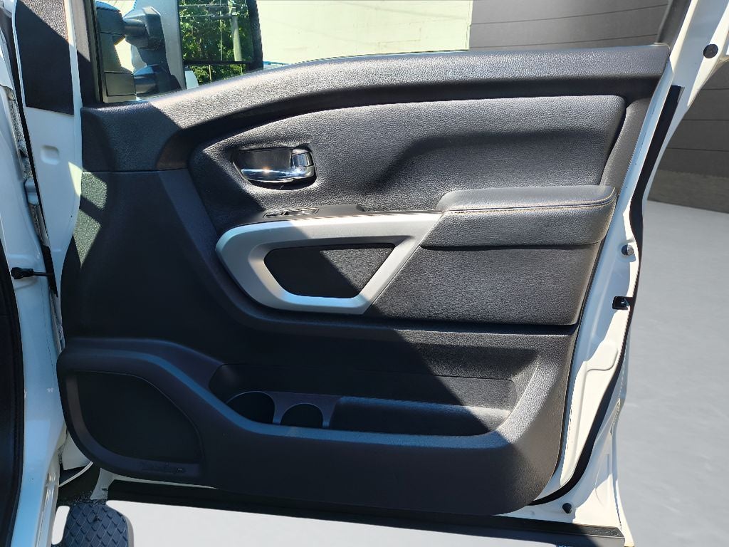 2018 Nissan Titan SL