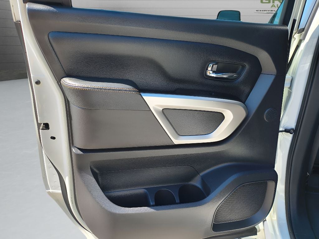 2018 Nissan Titan SL