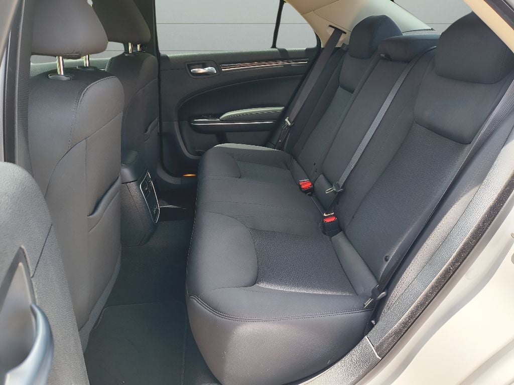 2023 Chrysler 300 Touring