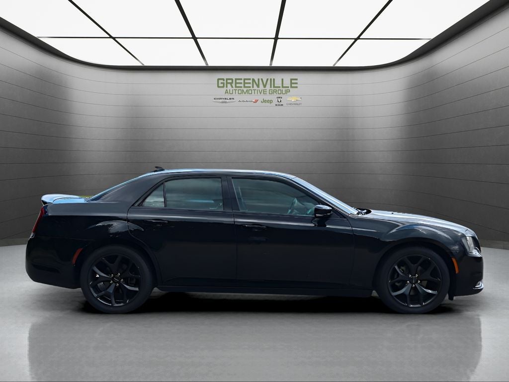 2021 Chrysler 300 300S