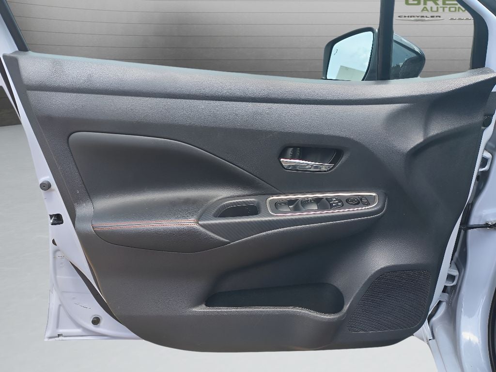 2024 Nissan Versa SR