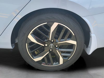 2024 Nissan Versa SR