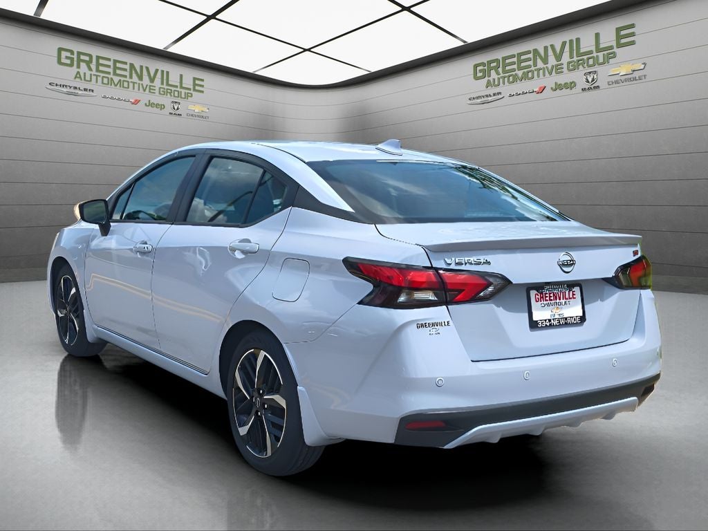 2024 Nissan Versa SR